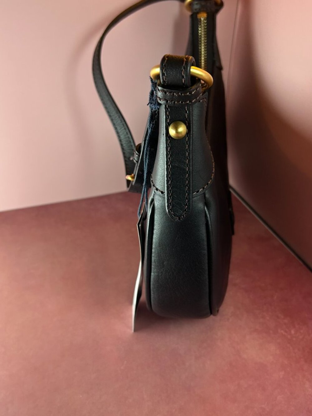 DOONEY & BOURKE LUCCA PEBBLED LEATHER BAGUETTE SHOULDER BAG - Picture 12 of 13